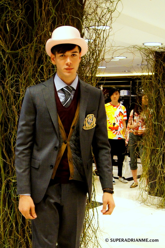 Massimo Dutti Autumn Winter 2011 Show - Singapore