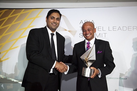 Satpal Brainch (President and Managing Director of CNBC in Asia Pacific), Azran Osman-Rani (CEO, AirAsia X Sdn Bhd)