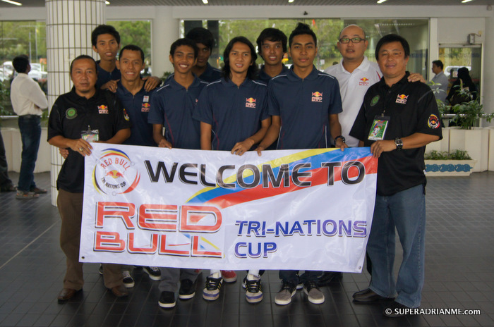 Red Bull Tri Nations Cup 2011 - Team B.A. Singapore and Red Bull representatives at Bandar Seri Begawan Airport