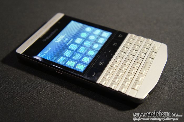 Blackberry Porsche Design P'9981