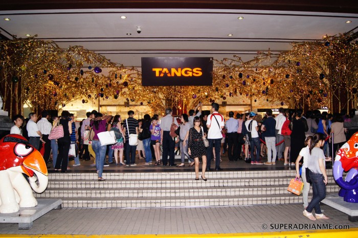 Tangs Christmas Lightup 11 November 2011