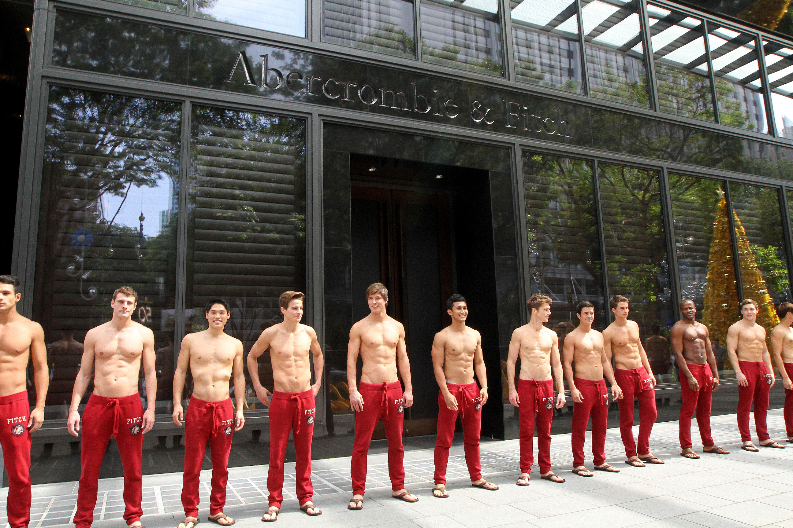 Abercrombie and Fitch, Singapore