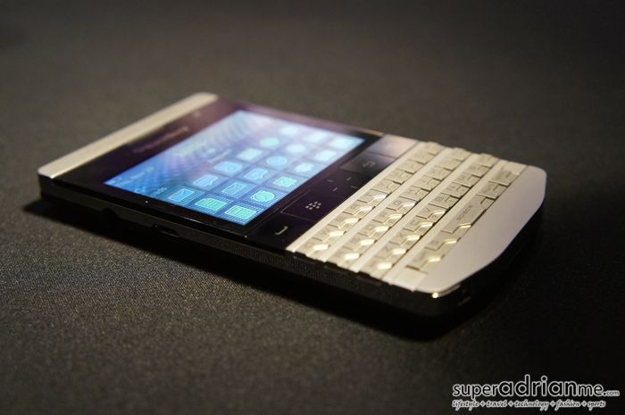 Porsche Design P9981 Smartphone from BlackBerry