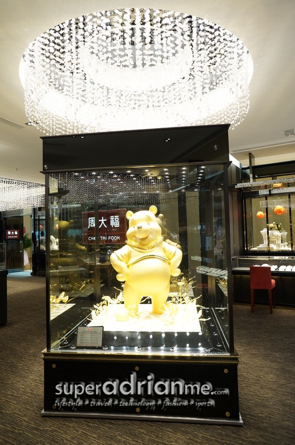 Chow Tai Fook - Gold Winnie The Pooh Exhibition - Sands Cotai Central