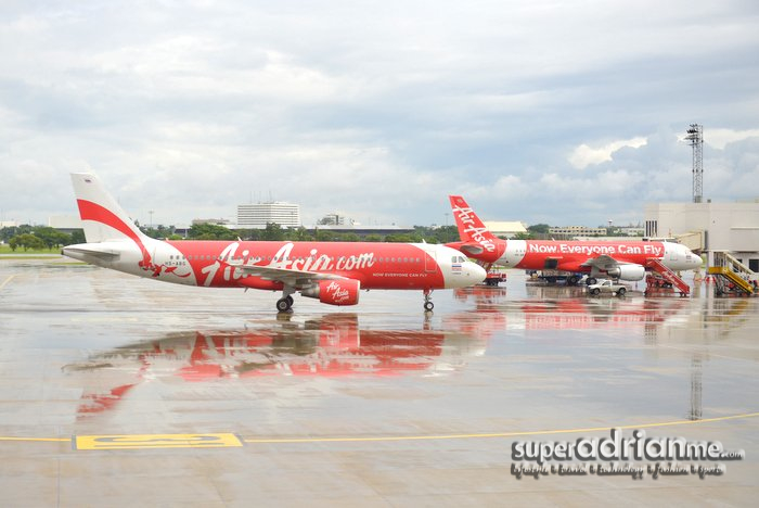 Thai AirAsia Aircraft parked in Don Mueang International Airport, Thailand 8 October 2012