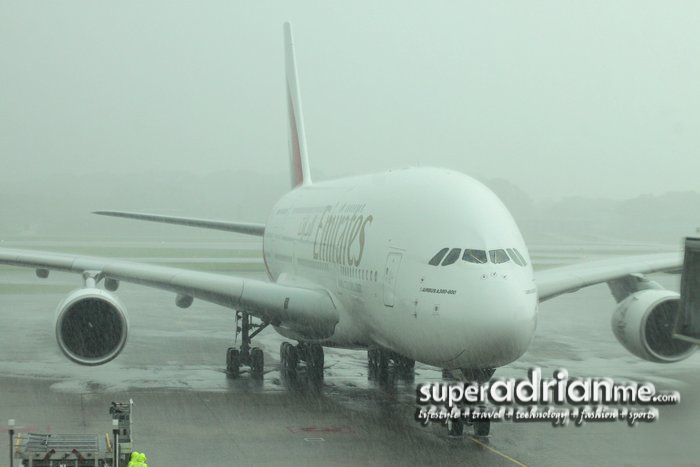 EMIRATES A6-EDF Airbus A380 in Singapore 3 December 2012