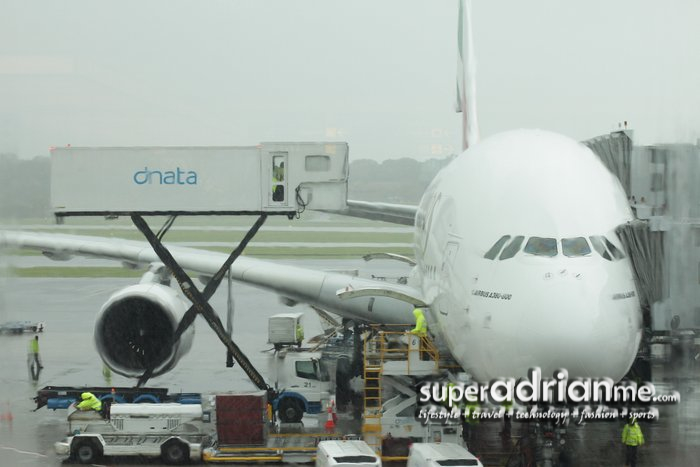 Emirates Aircraft Cleaned and Serviced by DNATA