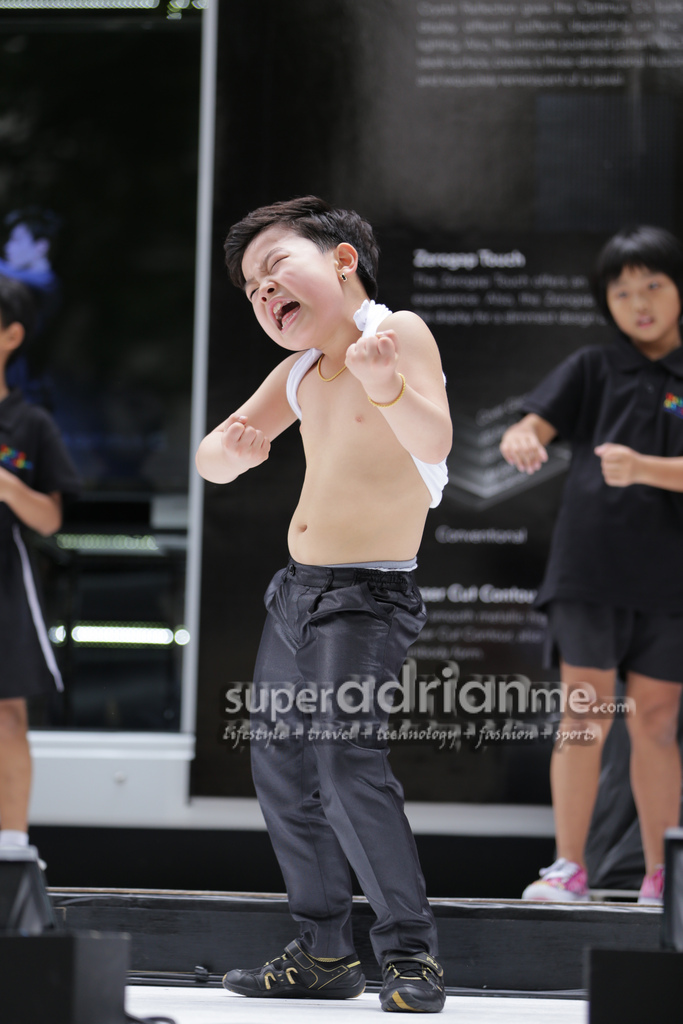Little Psy Performs in Singapore