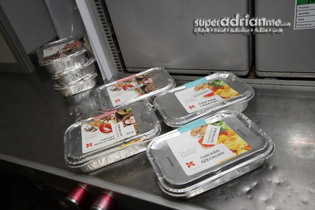 AirAsia inflight dining - AIRASIA X Packaging