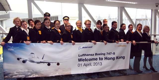 4-Lufthansa Photo 3