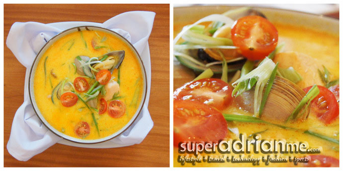 Seafood in Saffron Orange Broth - S Seafood in Saffron Orange Broth - S