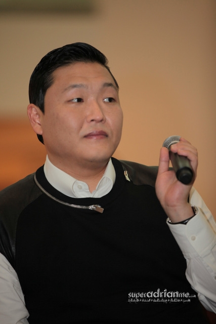 PSY in Singapore for the Starcou