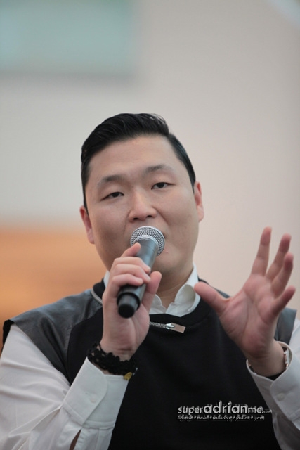 PSY in Singapore for the Starcou