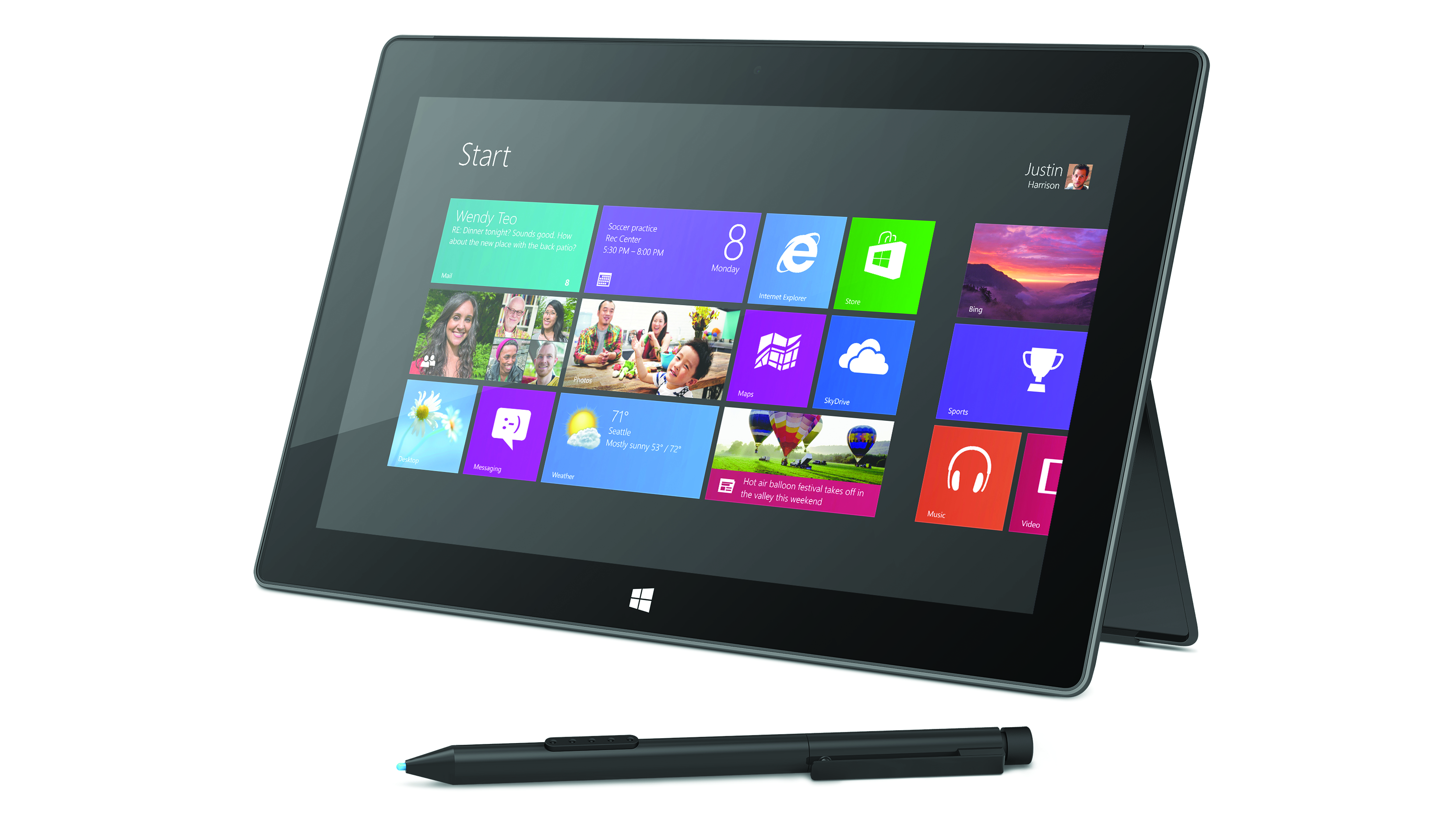 Microsoft Surface Pro Stand_Black_Pen_FrontAng