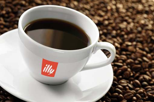 illy coffee in a cup