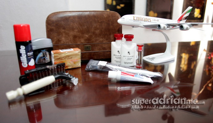 Amenity Kits - Emirates Airlines | SUPERADRIANME.com First Class amenity kits for men on Emirates