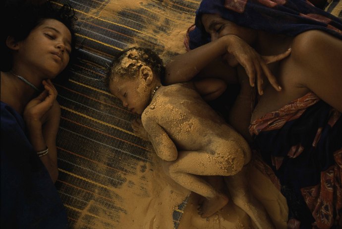 Photograph by Joanna B. Pinneo, National Geographic – Sub-Saharan Mali | SUPERADRIANME.com Photograph by Joanna B. Pinneo, National Geographic – Sub-Saharan Mali