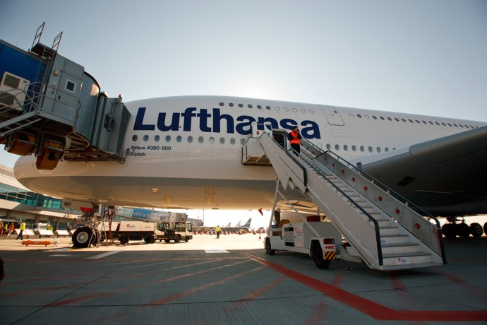 shutterstock Lufthansa A380-800