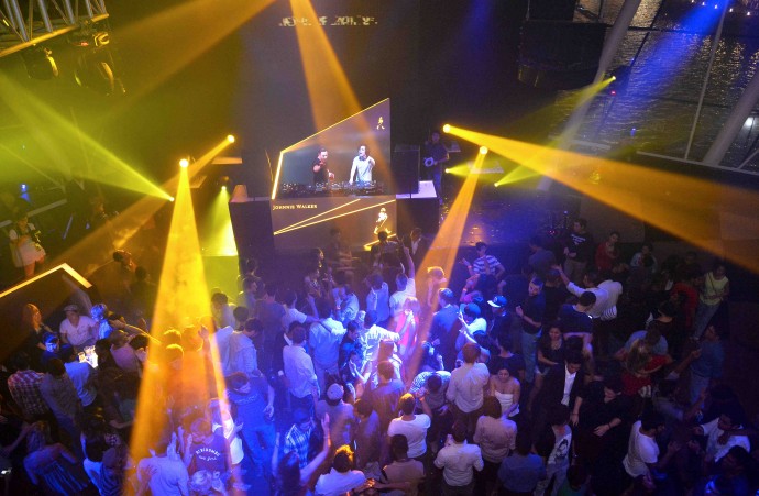 Aerial shot of the dancefloor with Denzal Park