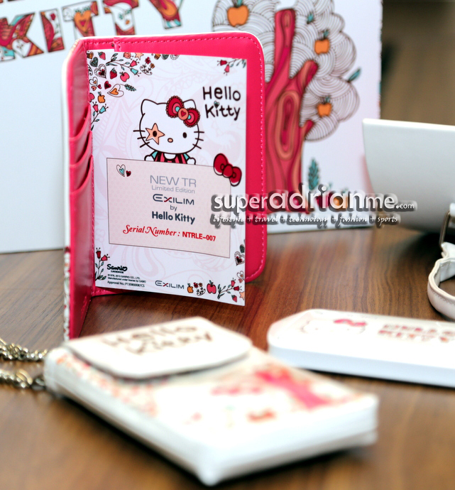 Casio Hello Kitty X EXILIM EX-TR10 | SUPERADRIANME.com Casio Hello Kitty X EXILIM EX-TR10 - Inside the Passport Holder comes with the certificate and serial number for the box set