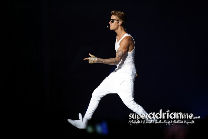 Justin Bieber headlines the closing concert of the 2013 Formula One SingTel Singapore Grand Prix concerts on 23 September 2013.