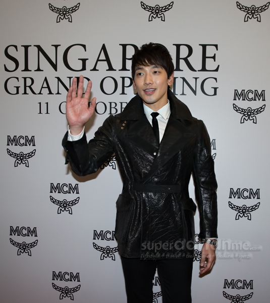 Rain at FIDe Fashion Week 2013 - MCM | SUPERADRIANME.com Rain at FIDe Fashion Week 2013 - MCM