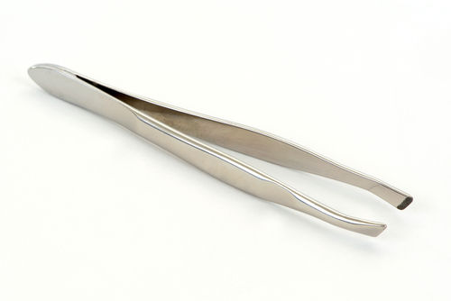 shutterstock_tweezers