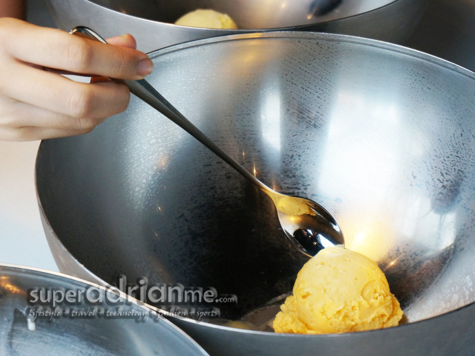 REVIEW: JUST LIKE IT! Ice Cream - Smooth Like Silk