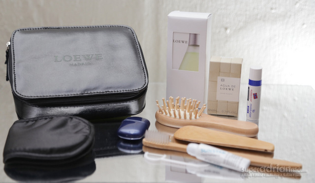 Garuda Indonesia First Class Amenity Kits 2013