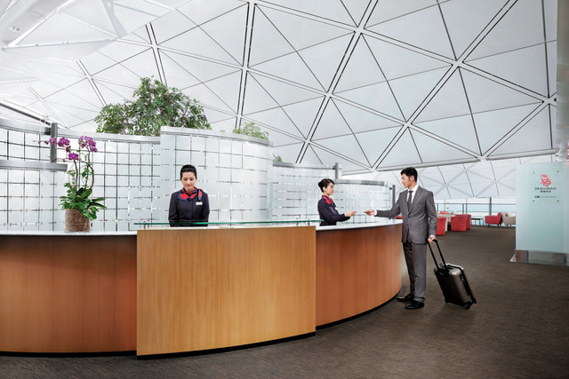 Dragon Air Airport-Lounge