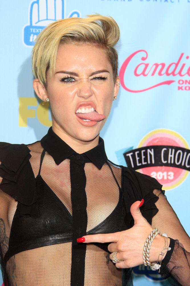 shutterstock_Miley Cyrus shutterstock_Miley Cyrus
