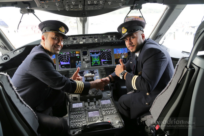 Qatar Airways Boeing 787 Dreamliner Pilots at the Singapore Airshow 2014