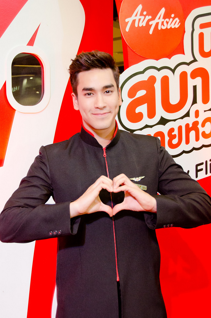 Nadech Kugimiya - AirAsia Bangkok-Phitsanulok | SUPERADRIANME.com Nadech Kugimiya - AirAsia Bangkok-PhitsanulokNadech Kugimiya - AirAsia Bangkok-Phitsanulok