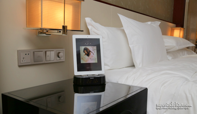 Philips iPad player - Pan Pacific Hotel and Serviced Suites, Ningbo China