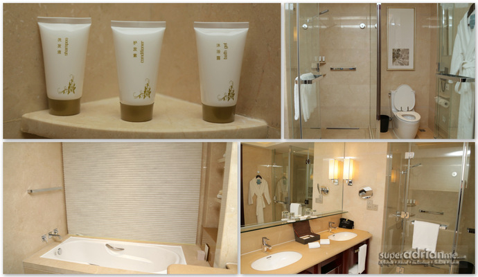 Guestroom toilets in Pan Pacific Ningbo, China
