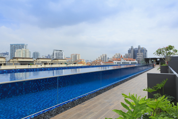 Holiday Inn Express Clarke Quay Singapore -  Roof Top Pool