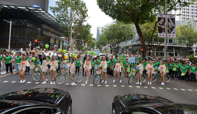 Sloggi 6 | SUPERADRIANME.com Traffic Stopping with the Sloggi lingerie girls