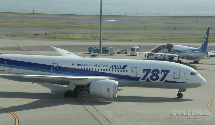 All Nippon Airways Boeing 787-8 Dreamliner at Haneda Domestic Terminal 2