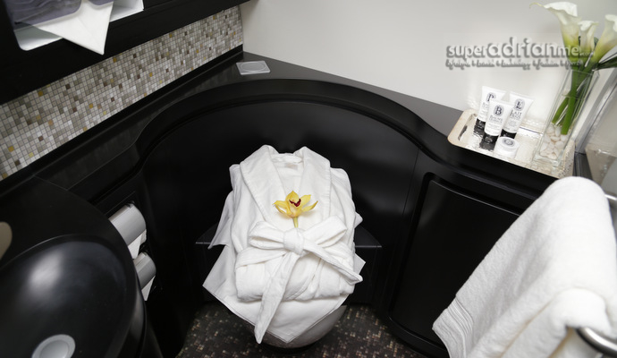 Bathrobes are provided for customers in Etihad Airways First Class - The Residence.