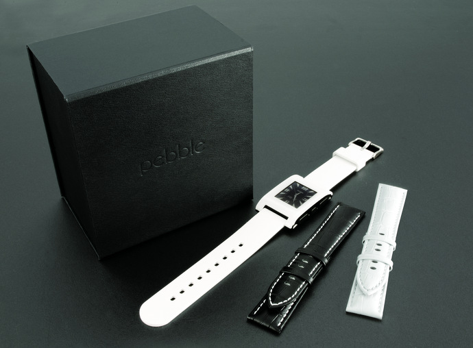 Pebble L Collection | SUPERADRIANME.com Limited Edition Pebble L Collection with Aspen White and Midnight Black leather straps