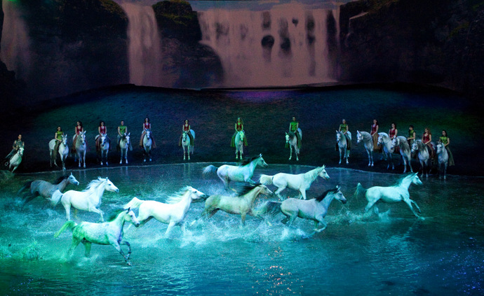 Cavalia - The Travelers 6 / Les voyageurs 6 | Credits: François Bergeron | SUPERADRIANME.com Cavalia - The Travelers 6 / Les voyageurs 6 | Credits: François Bergeron