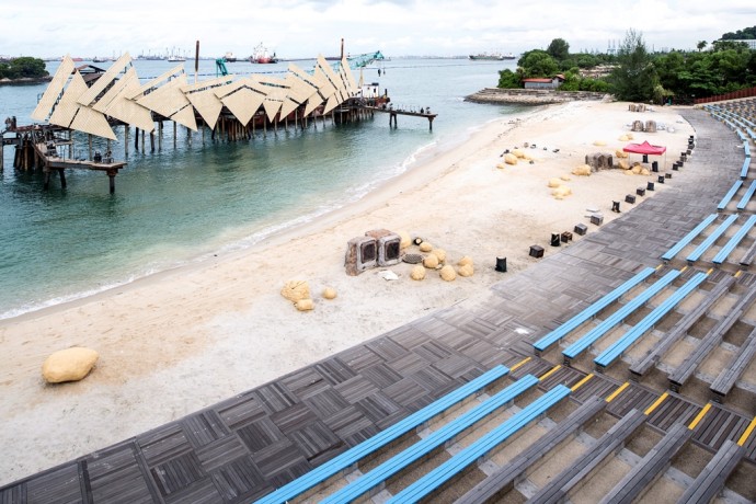 The completed backdrop – set among the picturesque scenery of Sentosa’s Siloso Beach, ready to greet our guests soon.