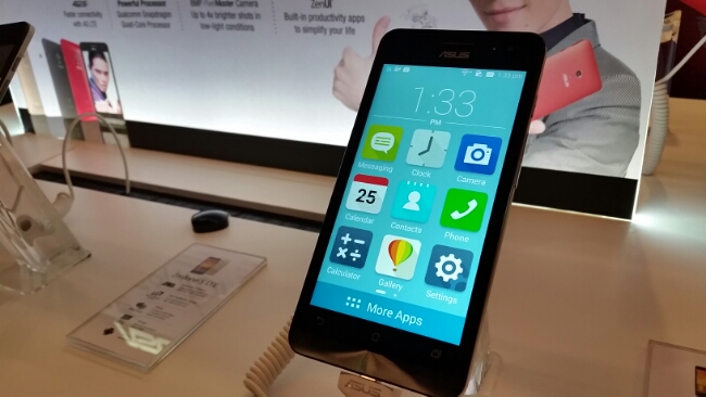 asus zenfone 5 lte easy mode.jpg Large Icons in the Easy Mode