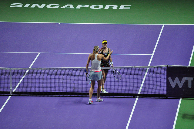 Sharapova claims her first win in Singapore