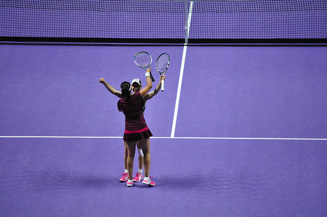 Sania and Cara embrace after win