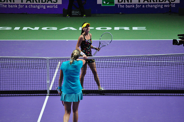 WTA Singapore - Radwanska beats Kvitova without much fuss