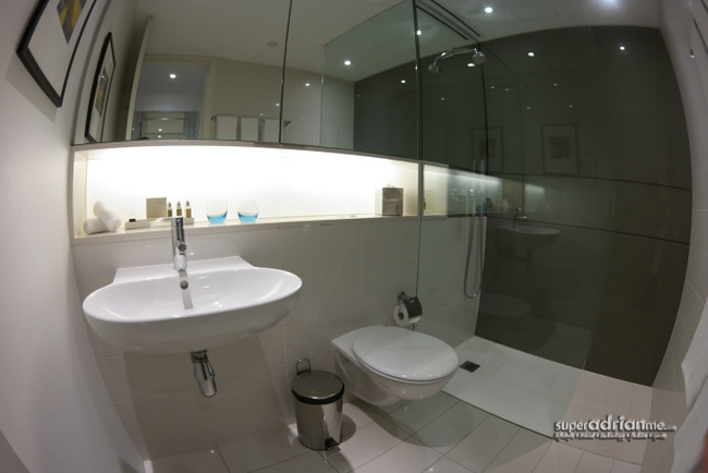 Fraser Suites Sydney - 4.20141013_094759 | SUPERADRIANME.com Fraser Suites Sydney bathroom