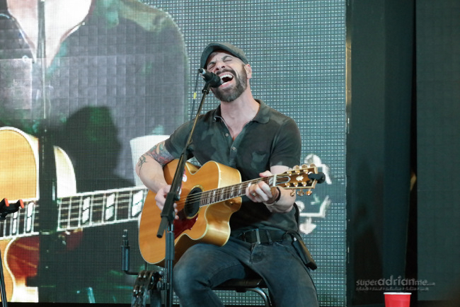 Chris Daughtry Performed for the guests of the Gala Dinner.