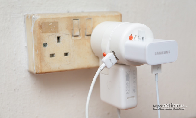 TWIST PLUS World Adaptor 4