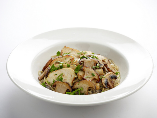 O'Coffee Club - Chicken Truffle Mushroom Pasta | SUPERADRIANME.com O'Coffee Club - Chicken Truffle Mushroom Pasta
